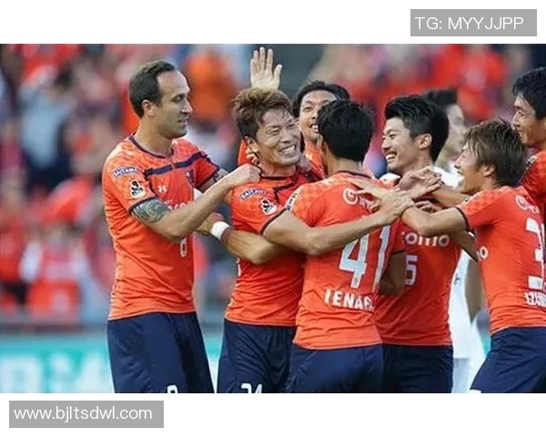 新泽天与横滨FC对决展现足球魅力争夺胜利荣耀之战